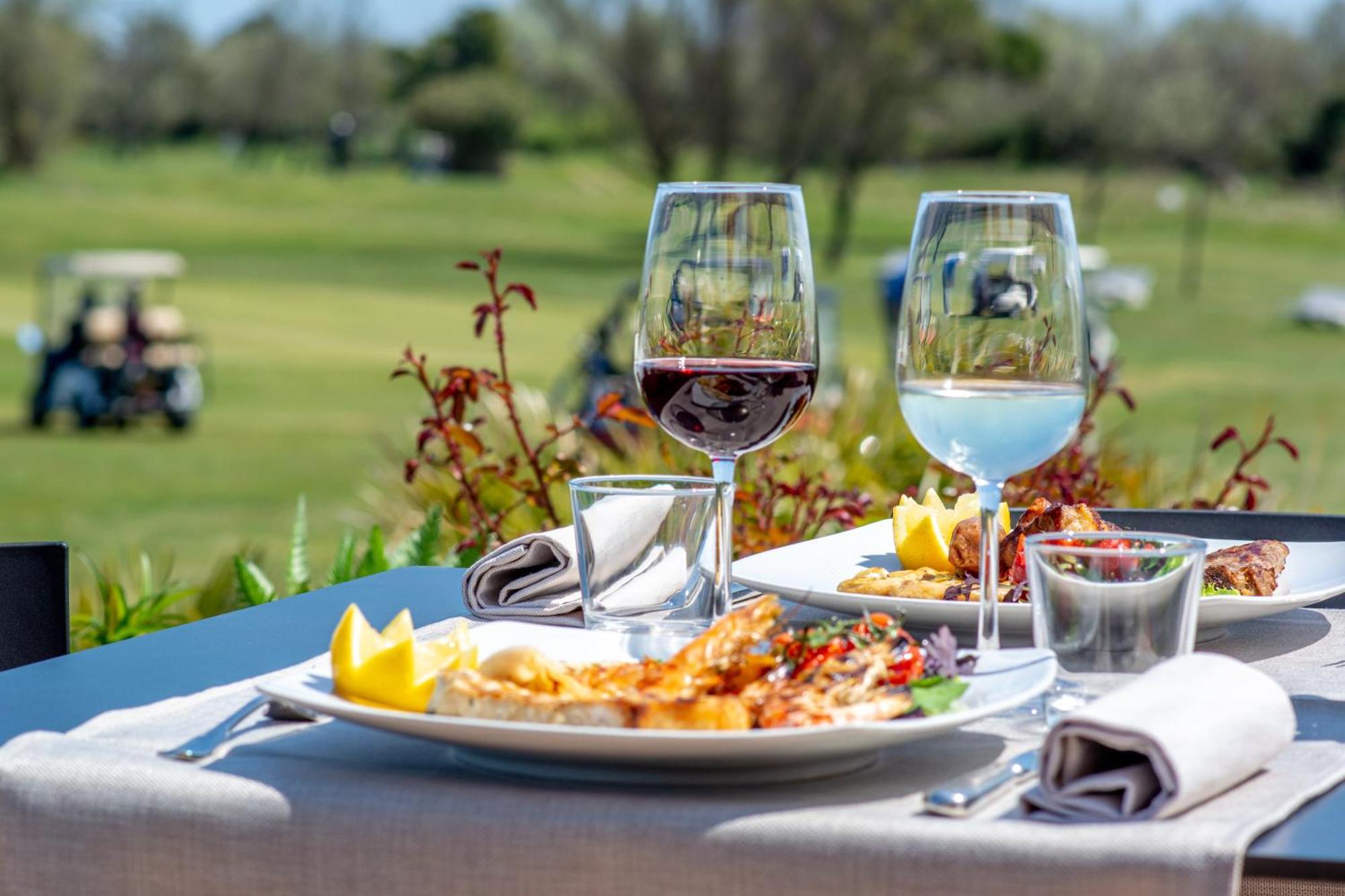 Isola Di Albarella Golf Hotel Изола Альбарелла Экстерьер фото